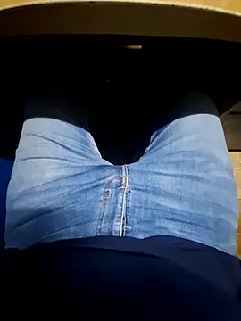 Snapshot of Calamaco07 chatting on 11-26-25, 06:03 Calamaco07 online show from 11-26-25, 06:03