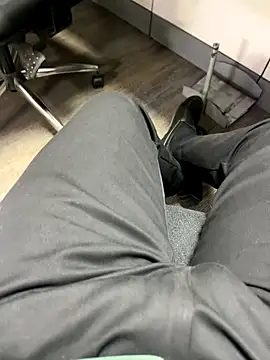 Snapshot of Bareilly_Boy1 chatting on 12-18-25, 04:29 Bareilly Boy1 online show from 12-18-25, 04:29