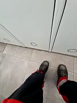 Snapshot of 987654Alf chatting on 09-12-25, 08:58 987654Alf online show from 09-12-25, 08:58