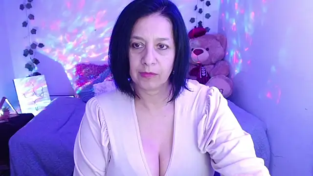 Snapshot of camilalatti chatting on 09-27-25, 12:15 camilalatti online show from 09-27-25, 12:15