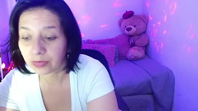 Snapshot of camilalatti chatting on 10-04-25, 11:58 camilalatti online show from 10-04-25, 11:58