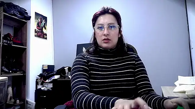 Snapshot of Scarlett_Sen chatting on 05-21-26, 02:24 Scarlett Sen online show from 05-21-26, 02:24