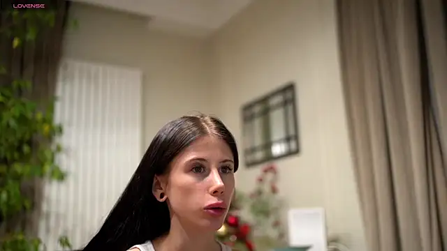 Snapshot of Your_Nicolett chatting on 02-15-25, 07:06 Your Nicolett online show from 02-15-25, 07:06