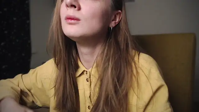 Snapshot of mollytuck chatting on 02-16-25, 03:59 mollytuck online show from 02-16-25, 03:59