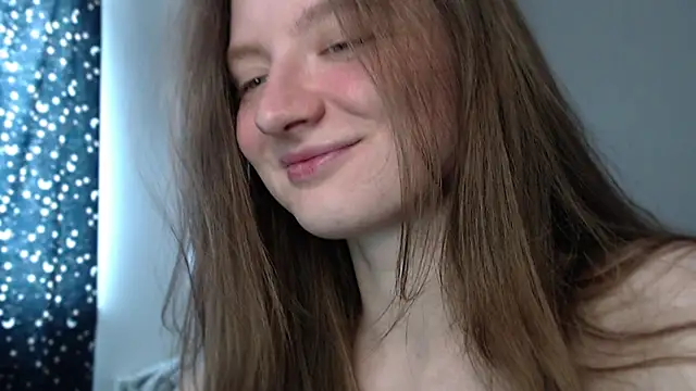 Snapshot of mollytuck chatting on 03-02-25, 09:31 mollytuck online show from 03-02-25, 09:31