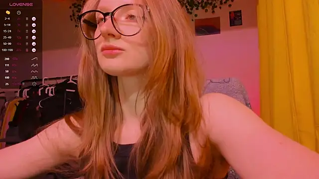 Snapshot of mollytuck chatting on 11-30-25, 04:55 mollytuck online show from 11-30-25, 04:55