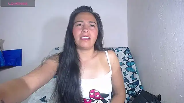 Snapshot of hanna_girl21 chatting on 02-07-25, 11:12 hanna girl21 online show from 02-07-25, 11:12