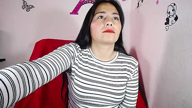 Snapshot of hanna_girl21 chatting on 03-05-25, 07:49 hanna girl21 online show from 03-05-25, 07:49