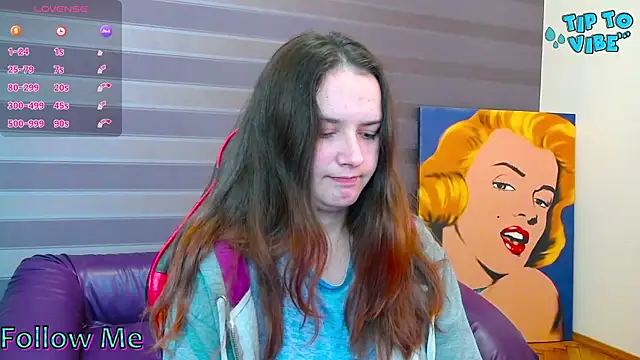 Snapshot of iris_nikhols chatting on 10-19-25, 03:40 iris nikhols online show from 10-19-25, 03:40