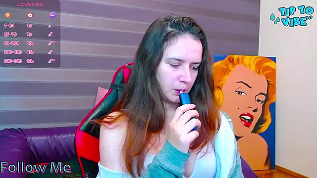 Snapshot of iris_nikhols chatting on 10-19-25, 11:49 iris nikhols online show from 10-19-25, 11:49