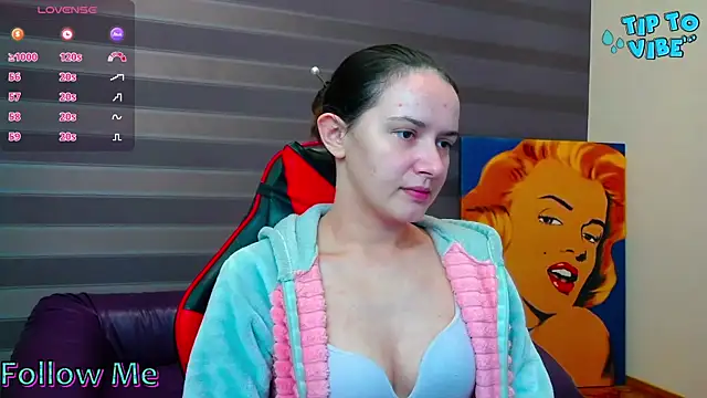 Snapshot of iris_nikhols chatting on 11-11-25, 04:12 iris nikhols online show from 11-11-25, 04:12