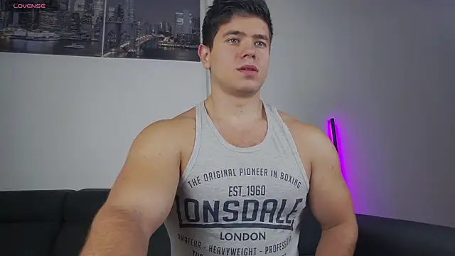 Snapshot of Arilas_ chatting on 11-22-25, 07:40 Arilas online show from 11-22-25, 07:40