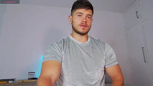 Arilas  online show from 04-19-26, 06:56