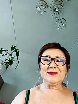 Snapshot of Fire_Night chatting on 09-09-25, 08:25 Fire Night online show from 09-09-25, 08:25