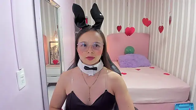 LORELAIGIVEN online show from 03-16-26, 12:31