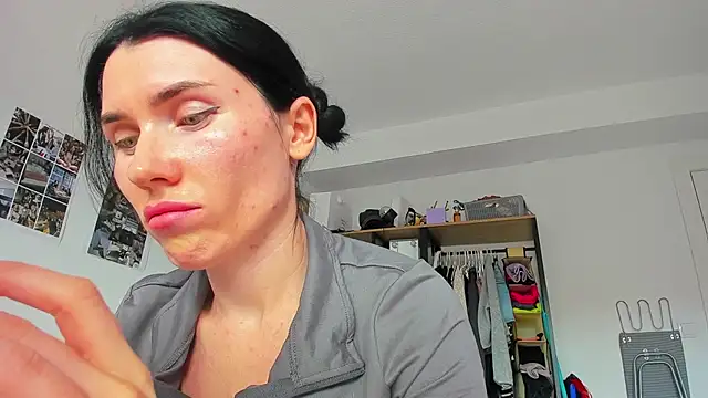 Snapshot of Cameron_diazz chatting on 02-11-26, 03:17 Cameron diazz online show from 02-11-26, 03:17