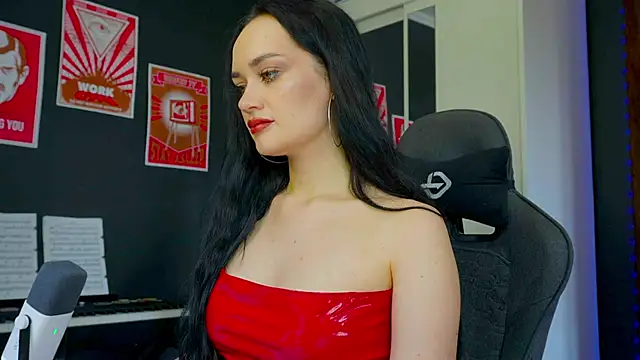 QueenAliss online show from 09-26-25, 05:33