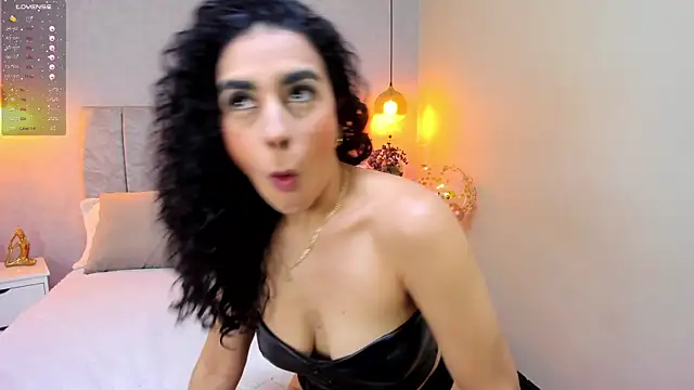 Snapshot of Maysoon_sabato chatting on 02-04-25, 12:11 Maysoon sabato online show from 02-04-25, 12:11