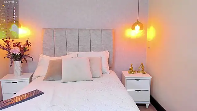 Snapshot of Maysoon_sabato chatting on 03-08-25, 03:24 Maysoon sabato online show from 03-08-25, 03:24