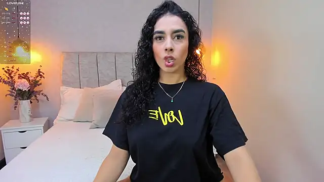 Snapshot of Maysoon_sabato chatting on 03-09-25, 01:15 Maysoon sabato online show from 03-09-25, 01:15