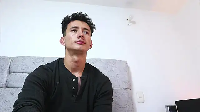 Snapshot of _Alexxx chatting on 01-18-25, 04:04 Alexxx online show from 01-18-25, 04:04