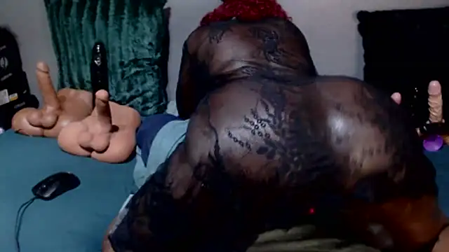 DarkNSpicy4U online show from 04-19-26, 10:03