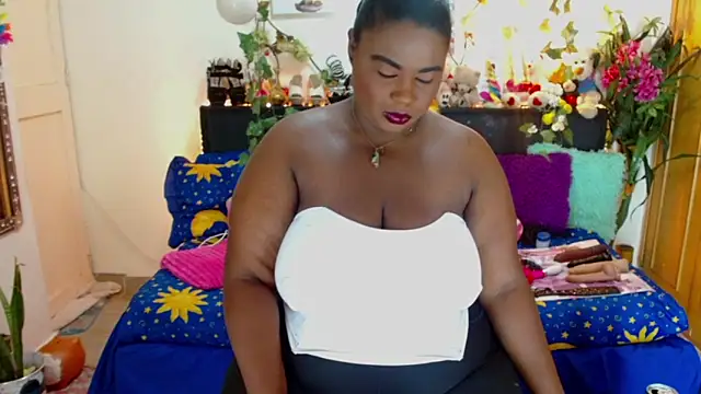 Snapshot of anai_valentinex chatting on 12-17-24, 08:32 anai valentinex online show from 12-17-24, 08:32