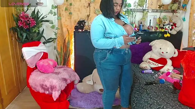 Snapshot of anai_valentinex chatting on 03-02-25, 03:34 anai valentinex online show from 03-02-25, 03:34