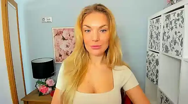 AulloraHoney online show from 12-02-24, 06:20