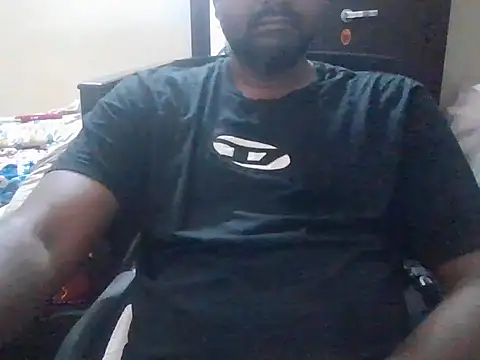 Snapshot of rajkumar147 chatting on 07-29-26, 09:24 rajkumar147 online show from 07-29-26, 09:24
