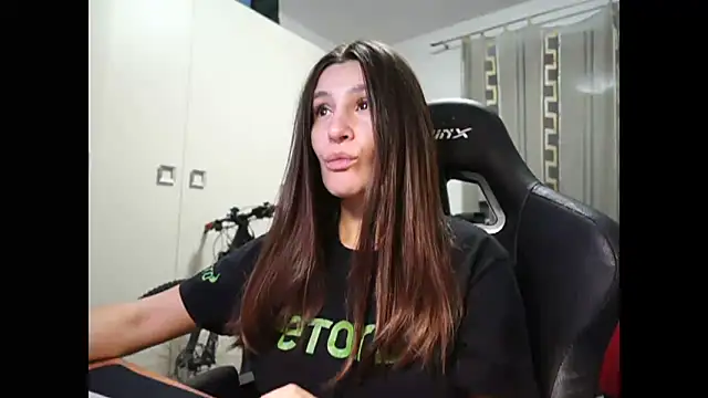 Snapshot of GodlyTheia chatting on 12-10-24, 06:49 GodlyTheia online show from 12-10-24, 06:49