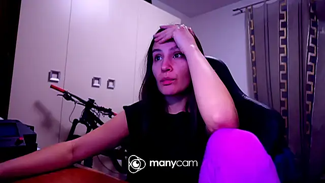 Snapshot of GodlyTheia chatting on 02-20-25, 09:20 GodlyTheia online show from 02-20-25, 09:20