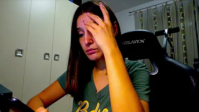 Snapshot of GodlyTheia chatting on 09-21-25, 07:26 GodlyTheia online show from 09-21-25, 07:26