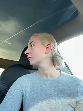 Snapshot of CutieEmy chatting on 02-19-25, 02:55 CutieEmy online show from 02-19-25, 02:55