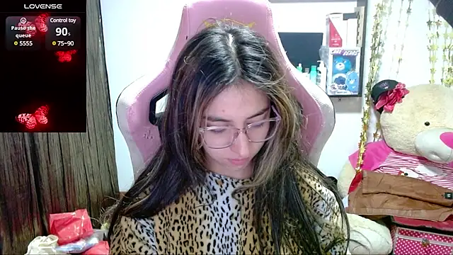 Maggie Fox3 online show from 02-15-25, 04:14