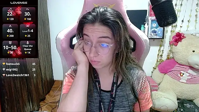 Maggie Fox3 online show from 03-16-25, 02:32