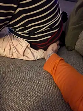 Snapshot of Sim_june chatting on 03-14-26, 06:13 Sim june online show from 03-14-26, 06:13