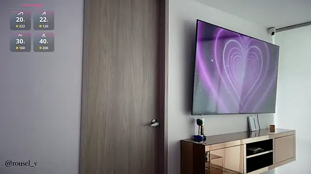 Snapshot of aaronKeller chatting on 09-16-25, 07:59 aaronKeller online show from 09-16-25, 07:59