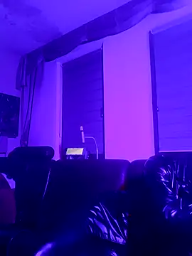 Snapshot of Crystalbitchx chatting on 12-06-24, 12:34 Crystalbitchx online show from 12-06-24, 12:34