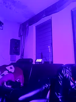 Crystalbitchx online show from 12-21-24, 11:56