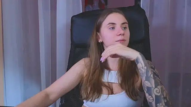  AnnaStark  online show from 01-03-25, 12:33