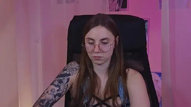  AnnaStark  online show from 01-30-25, 02:27