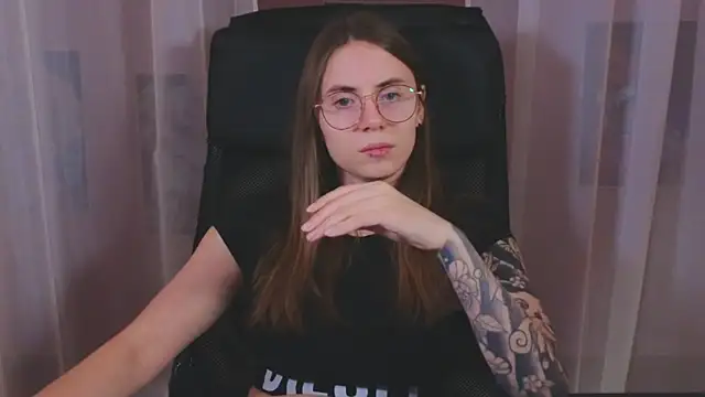  AnnaStark  online show from 03-14-25, 08:38