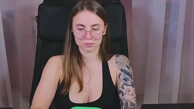  AnnaStark  online show from 03-14-25, 11:43