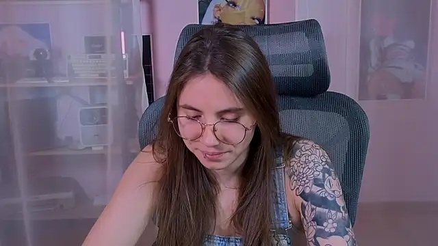  AnnaStark  online show from 02-07-26, 08:23