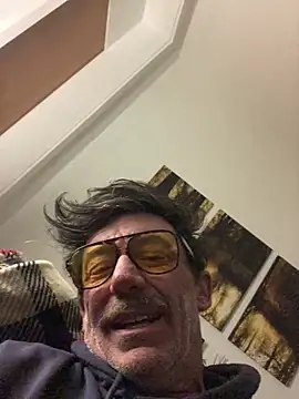 Snapshot of maxximere chatting on 01-15-26, 02:38 maxximere online show from 01-15-26, 02:38