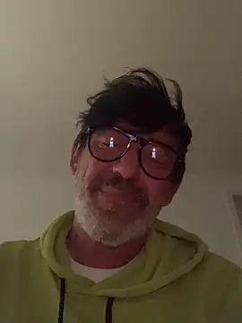 Snapshot of maxximere chatting on 02-08-26, 11:41 maxximere online show from 02-08-26, 11:41