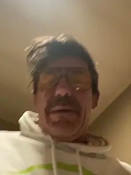 Snapshot of maxximere chatting on 02-12-26, 07:20 maxximere online show from 02-12-26, 07:20