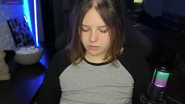 XNirvanaX online show from 09-17-25, 03:30