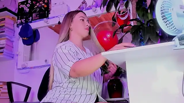  asscutebig  online show from 02-22-26, 04:57